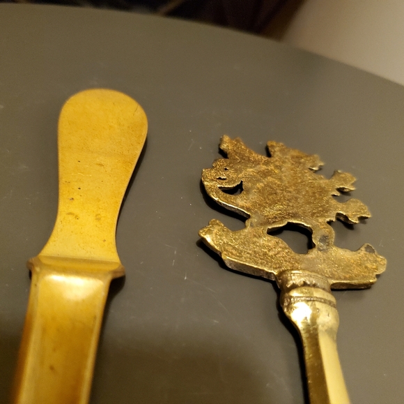 Pair of brass/letter openers/Wales/Griffin/sailing ship - Picture 7 of 8